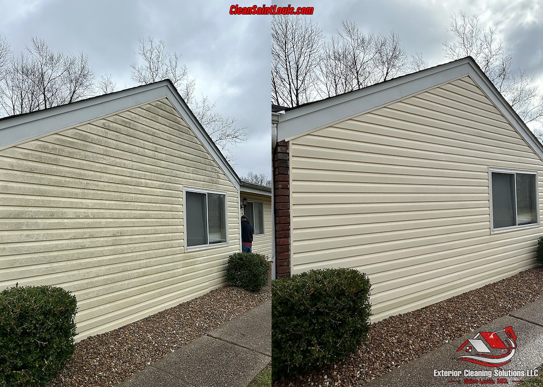 Amazing House Washing Results in Wright City, MO.